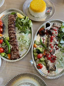 رستوران تی گیلانه