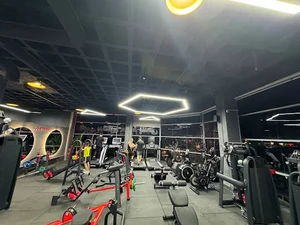 آکادمی بدنسازی محرم پناهی