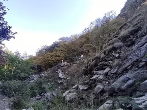مسیر قلعه دره سی (جنگلی) قلعه بابک