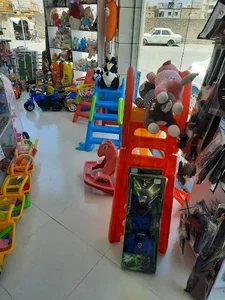 Liana Toy store
