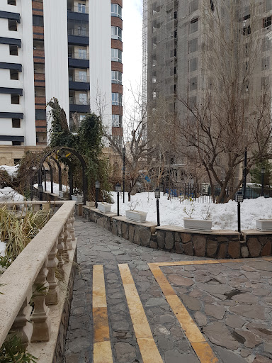 برج و باغ باران