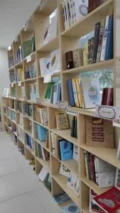 پاتوق کتاب اصفهان 4