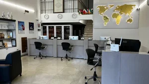 آژانـس هواپیمایی آسایش توس 4
