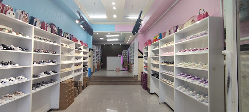 کیف کفش پاندا