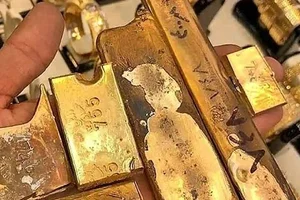 طلای آبشده را از کجا بخریم؟ راهنمای انتخاب فروشنده معتبر