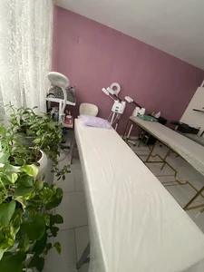 Green beauty سالن زیبایی