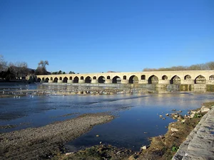 بوستان زاینده‌رود