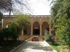 عمارت صمیمی