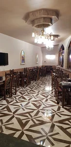رستوران و سفره خانه سنتی عمارت پارسی