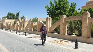 کتابفروشی شاهچراغ