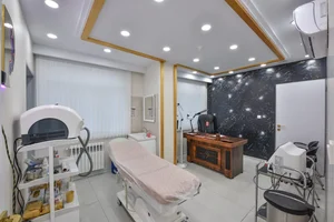 کلینیک تخصصی پوست و مو پامچال سعادت آباد تهران 4
