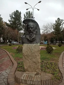تندیس عطار کدکنی