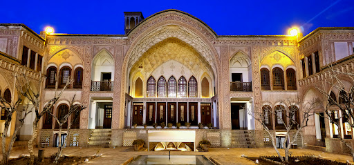 هتل سرای عامری‌ها