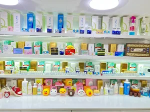 عینک و لنز مرکزی
