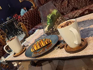 کافه جیران تکاب