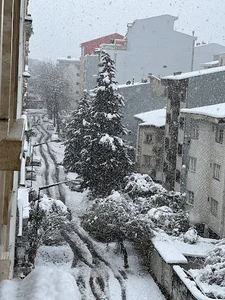 میدان گلایل