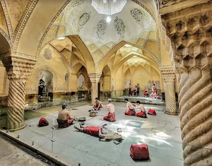 حمام تاریخی وکیل