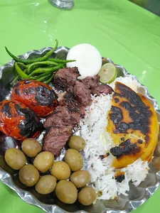 کبابی ابراهیم کاظمیان‌(غذاخوری ابوالفضل)