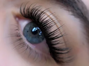 خدمات تخصصی مژه و ابرو پاتریشیا 5