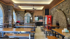 رستوران آبشار كارا