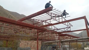 نصب سقف شیبدار و شیروانی در قنات‌کوثر 5