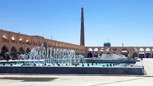 میدان امام علی