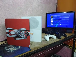 Ps4 game & Xbox one game