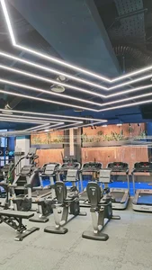 باشگاه بدنسازی مردانه آیس جیم 5