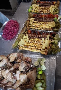 تهیه غذای پارسی