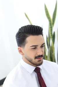 پیرایش فرزاد