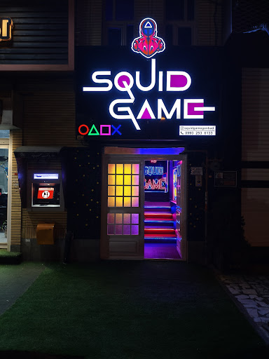 کافه گیم اسکویید گیم/ cafe squid game