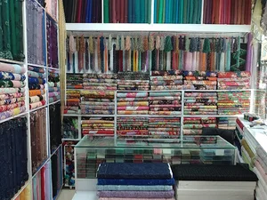 دسمال سرای یاسین لەچک و پشتۆین