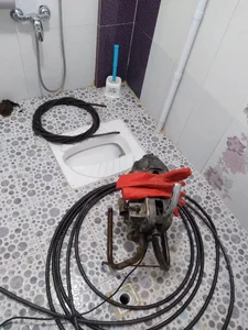 لوله‌بازکنی و تخلیه چاه در منیریه 3