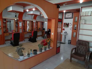 آرایشگاه مردانه زیبا