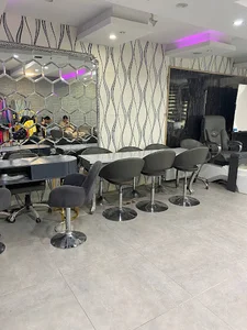 عمارت زیبایی پاییزان