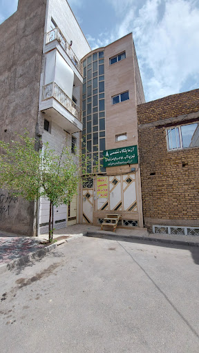 آزمایشگاه تجزیه آب و خاک زنجان
