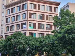 دندانپزشکی دکتر بیتا مدبّر 5