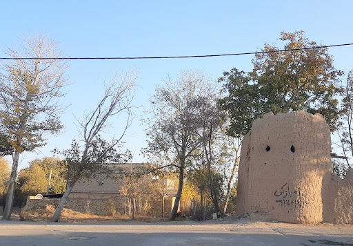برج خشتی علی انصاری