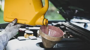 تعویض روغن اکبرپور