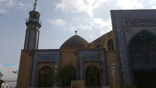 امامزادۀ و مسجد جامع سنجان- کانون فرهنگی هنری شهدای سنجان