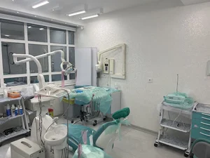 Dr. Hossein Borjian DDS (Najm Implant & Laser Center)
