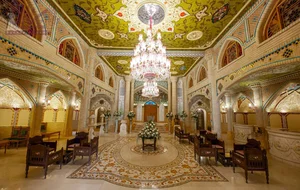 باغ رستوران میراث
