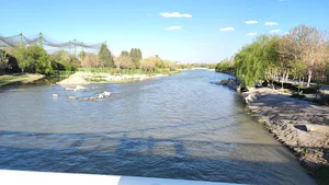 مدرسه ی نمونه دولتی شبانه روزی گلستان