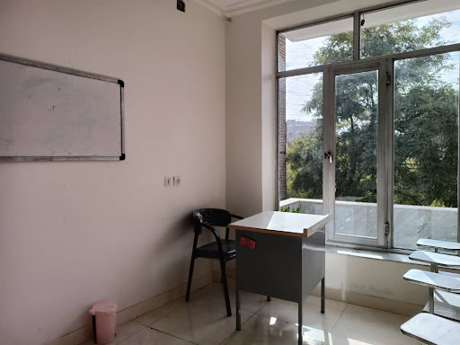 آموزشگاه زبان جوانه سبز