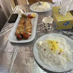 رستوران ادیب