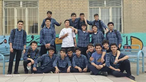 زمین والیبال و بسکتبال مدرسه