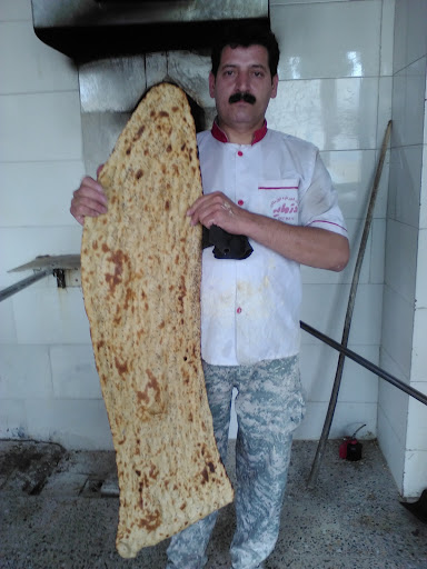 نانوایی سنگکی بزنی