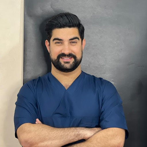 کلینیک حرکات اصلاحی و ماساژ یاس