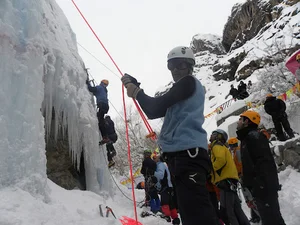 Meygoon ice climbing school