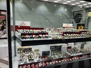 گالری ساعت ناصری در پاساژ امام رضا